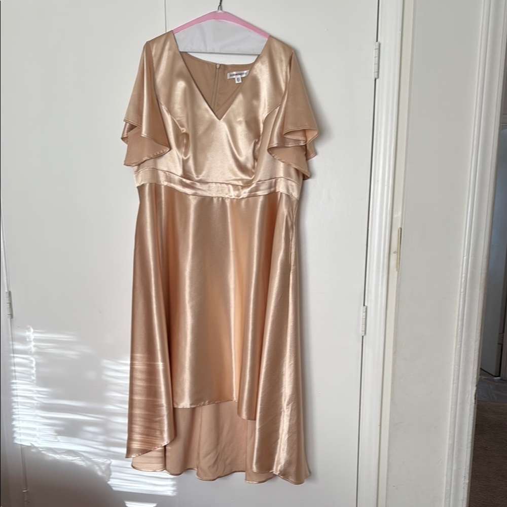 Elegant Gold Evening Dress